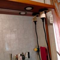 Mobile da bagno con grande lavabo