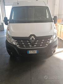 RENAULT MASTER 2.3 DIESEL–2018 –€ 7.500 Trattabili