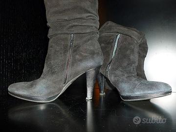 Stivali donna tacco alto di scamosciato  37,5