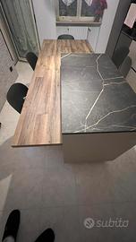 Isola con tavolo unico lube