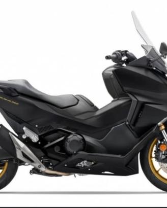Honda forza 750