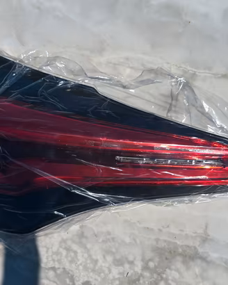 Faro LED posteriore sx LED Toyota RAV4 2016-2018