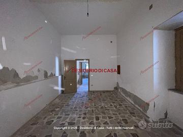 Casa, Caronia.