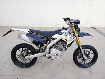 Rieju mrt 125 pro Motard