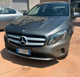 Mercedes-Benz gla 180d