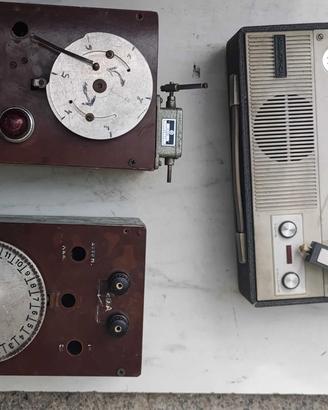 giradischi oggetti vintage per ricambi 
