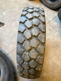 900R16 Michelin usate