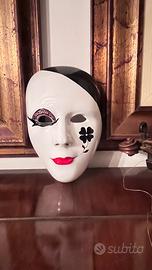 Maschera in ceramica veneziana