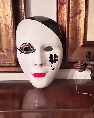 Maschera in ceramica veneziana