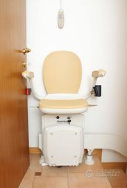 Montascale Acorn modello 180