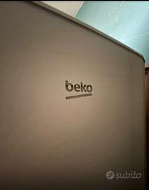 Frigo grande con freezer