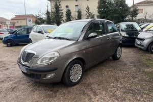 Lancia Ypsilon 1.2 16V Argento