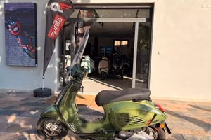 Piaggio Vespa 150 Sprint S VERDE RIBELLE 2026