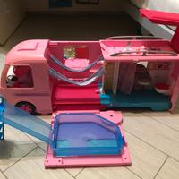Camper di Barbie con accessori
