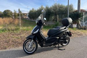 Piaggio Beverly 300