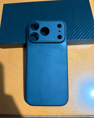 Cover iohone 17 pro carbonio