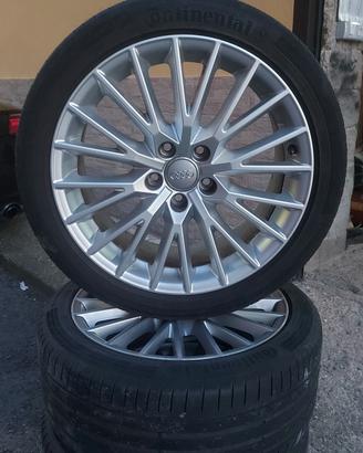 Cerchi originali 18" con gomme estive Audi TT 8S