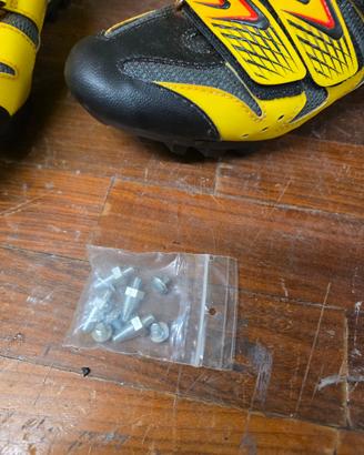 scarpe per bicicletta 