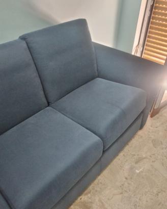 divano blu
