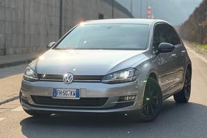 Volkswagen Golf 1.6 TDI DSG 5p. Highline ok neopat