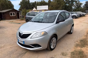 LANCIA YPSILON 1.2 136.000 KM ANNO 2016 GARANTITA