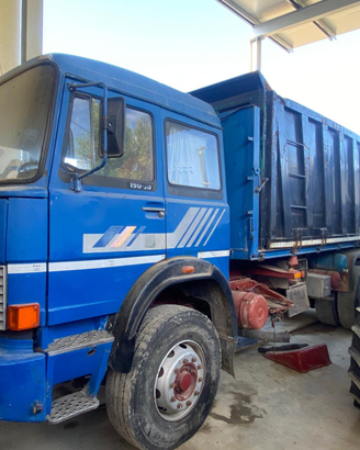 Iveco 190-30 ribaltabile con vasca e sponde
