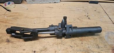 pistone timone entrofuoribordo