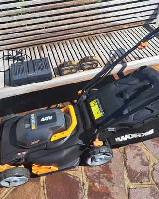 Tagliaerba a batteria worx