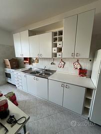 cucina, buone condizioni  prezzo trattabile    