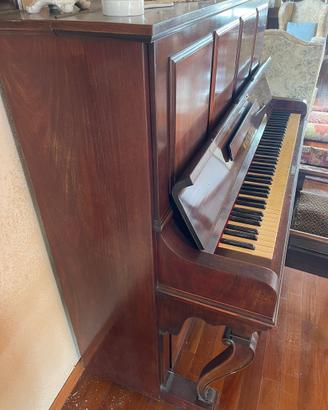 Pianoforte W. Menzel