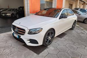 MERCEDES E 220 D AMG LINE BERLINA