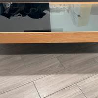 Tavolino da divano in legno e vetro contenitore