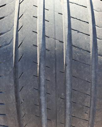 Gomme 255/40-20