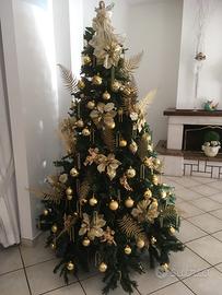 Albero di natale e palline