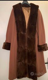 Cappotto donna con collo pelliccia