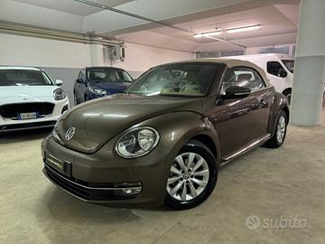 VOLKSWAGEN Maggiolino Cabrio 2.0 TDI DSG Design