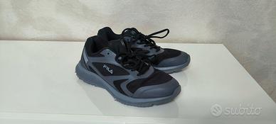Scarpe da ginnastica, misura 39
