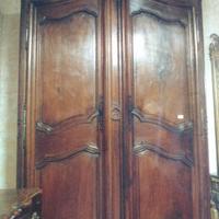 -ARMADIO FRANCESE DELLA META' DEL 700 IN NOCE