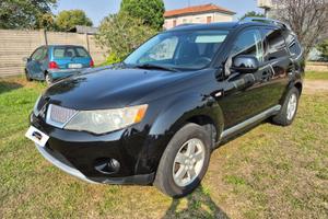 Mitsubishi Outlander 2.0 Intense