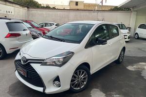 Toyota Yaris 1.0 5 porte Lounge Full navigatore re