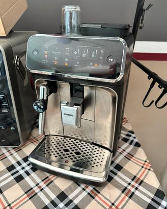 Philips Serie 3300 Macchina da caffè automatica