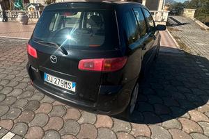Mazda 2 anno 2007, diesel, con 214.880 km.