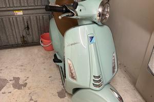 Vespa primavera 125