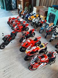 Modelli moto da collezione in scala 1/12
