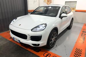PORSCHE Cayenne 3.0 V6+ TETTO +Fari ADATTIVI Por