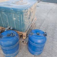 Cisterna da 500 lt e 2 bidoni