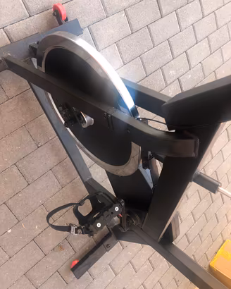 Domyos. Spin bike 100