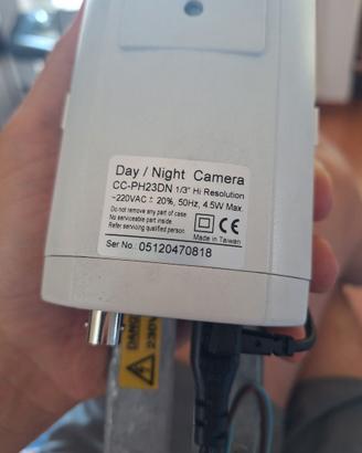 Telecamera e custodia da esterno IP66 UltraK