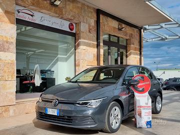 Volkswagen Golf VIII 1.0 etsi evo Life 110cv dsg