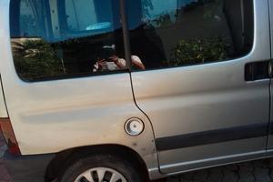  pezzi di ricambio per  x motore rotto 